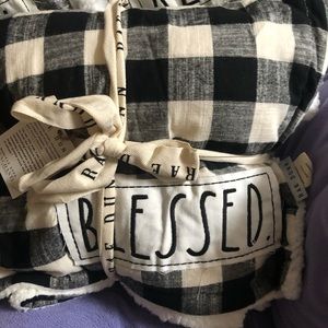 Rae Dunn Sherpa Throw